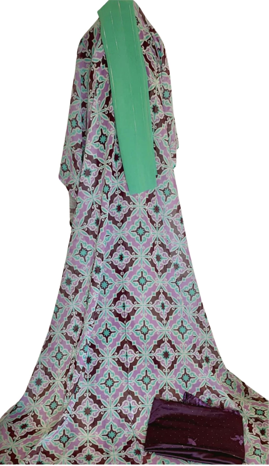 Beautiful dirac set Free size. full bac with Turquoise chiffon garbasaar and purple gogora