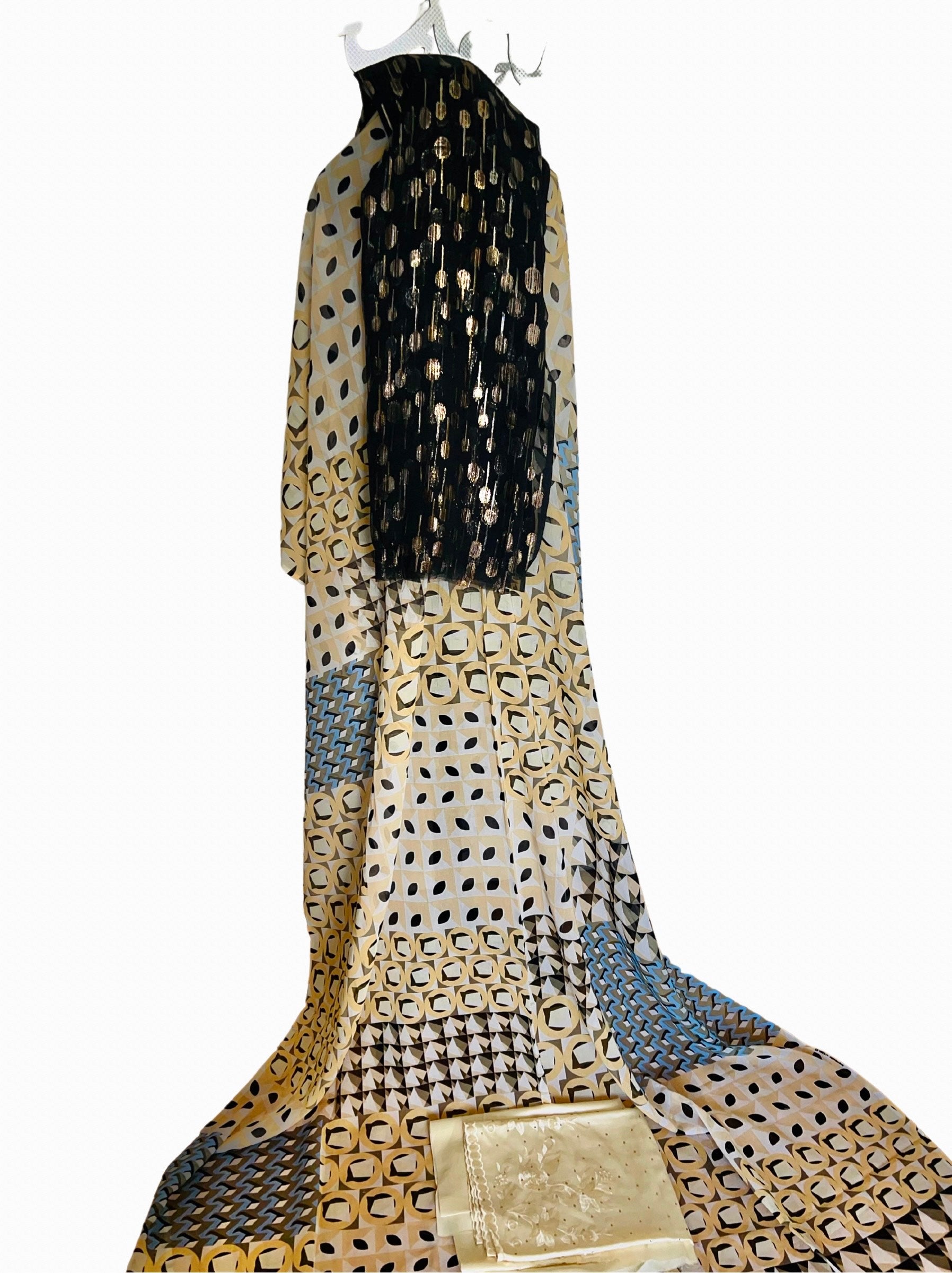 Swiss dirac set Free size. full bac with black silk garbasaar and beige gogora