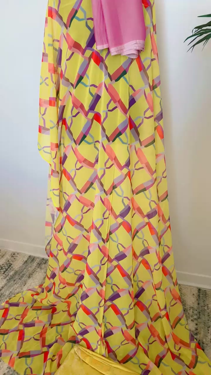 A beautifull Dirac somali full bac set. Free size with Yalow  gogora and pink garbasaar